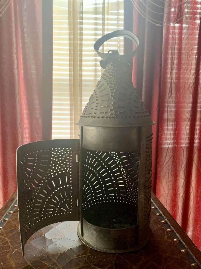 Read more about the article The Lantern Legend